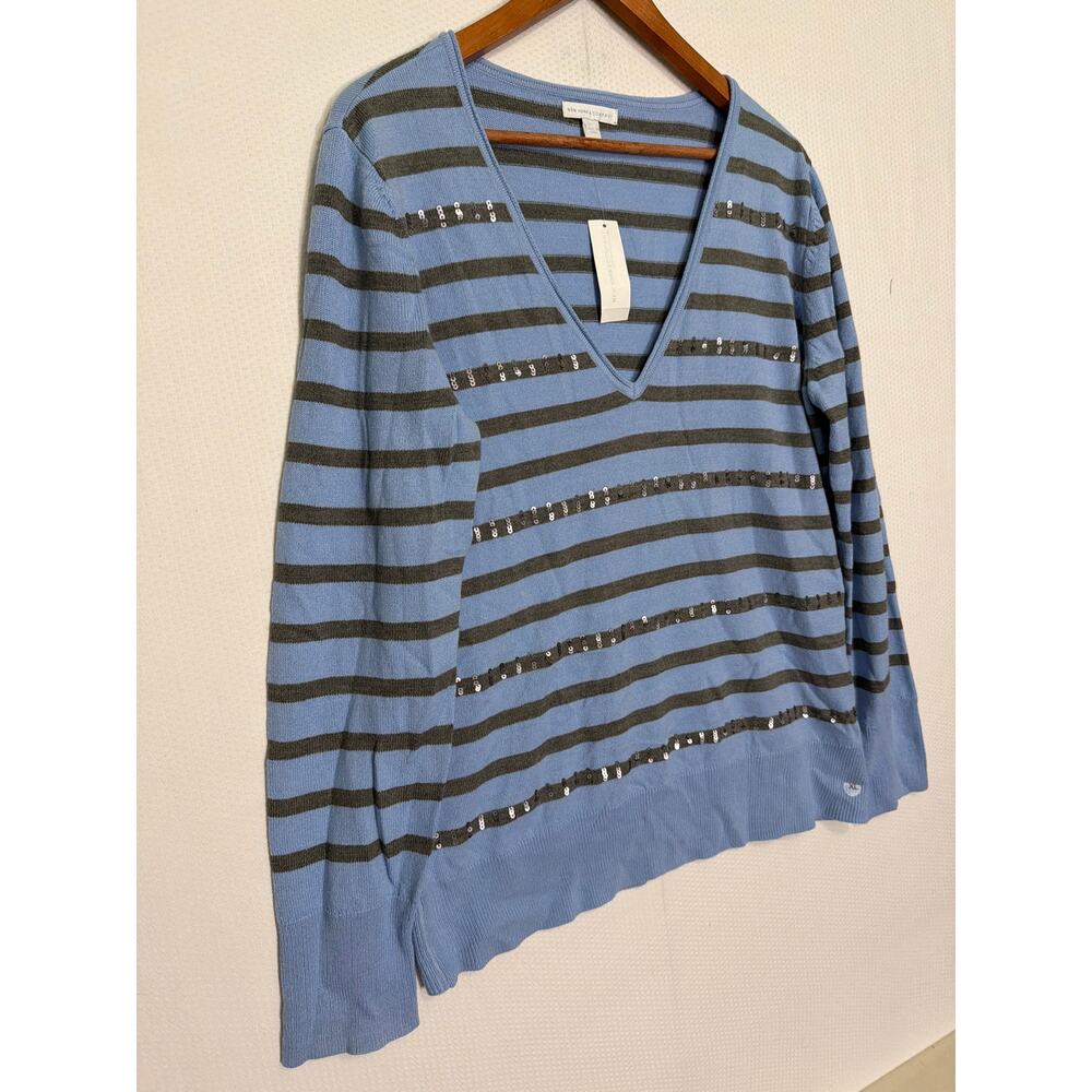 New York & Company XL Blue Gray Striped V Neck Sweater Sequin‎ Detail NWT - Picture 4 of 10
